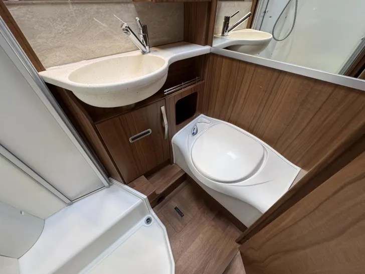Fahrzeugbild Hymer Exsis-t 588 #24