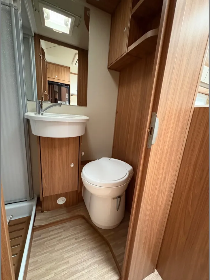 Fahrzeugbild Carado A 361 #12