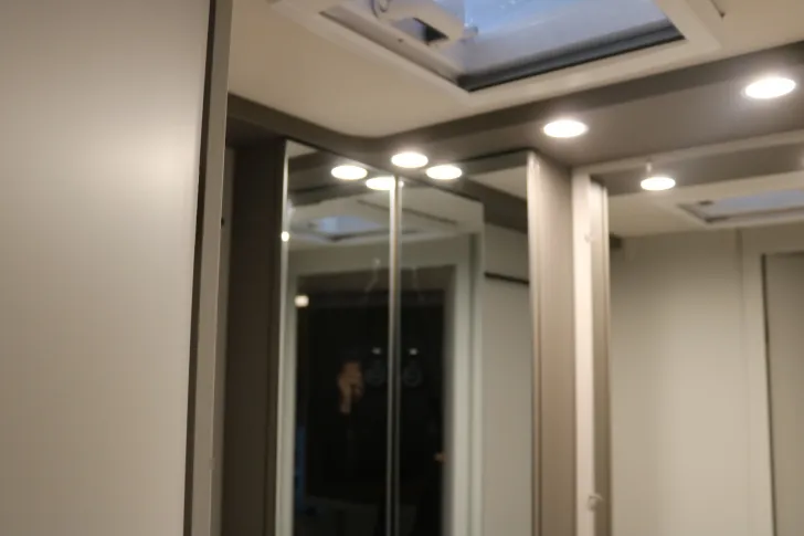 Fahrzeugbild Bürstner Averso 490TL B66 TrumaTherme+gr.Kühlschr.+Gaskocher #11