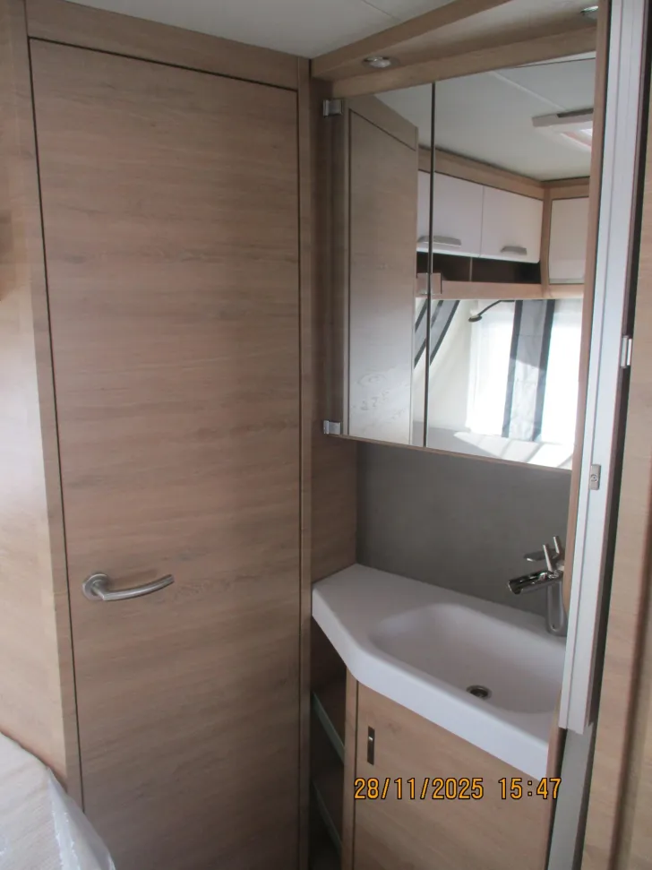 Fahrzeugbild Knaus Südwind BLACK SELECTION 450 FU #6