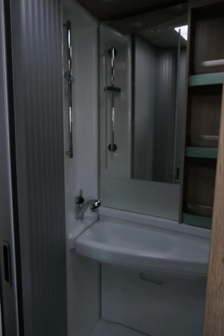 Fahrzeugbild Knaus Sky Ti 650 MEG IC-Line, Automatik #10