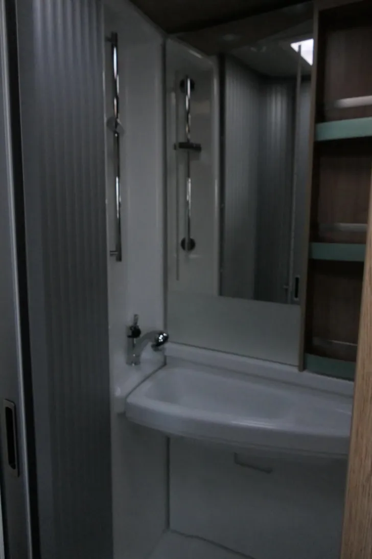 Fahrzeugbild Knaus Sky Ti 650 MEG IC-Line, Automatik #11