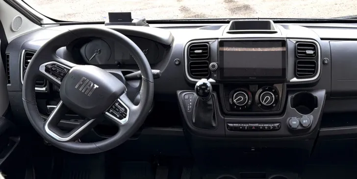 Fahrzeugbild Knaus L!VE WAVE PLATINUM SELECTION 700 MEG Live Wave #36