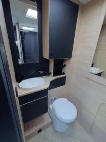 Fahrzeugbild Challenger Teilintegriert Graphite Edition 270 Arctic #12