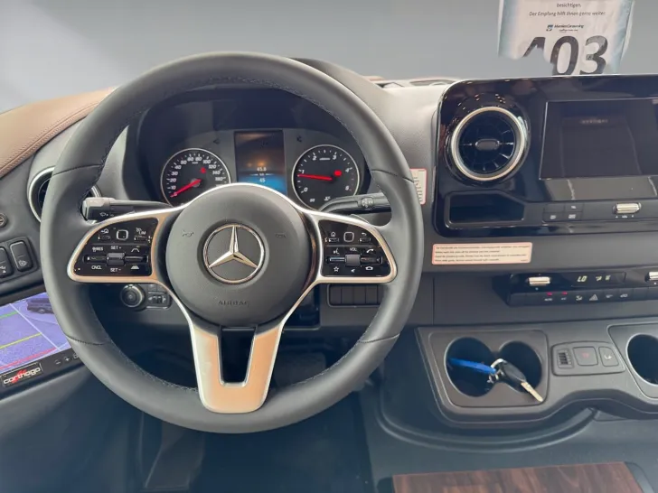 Fahrzeugbild Carthago chic e-line I 50 LE DA Mercedes (403) #9