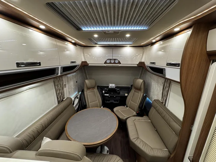 Fahrzeugbild Carthago chic e-line I 50 LE DA Mercedes (403) #15