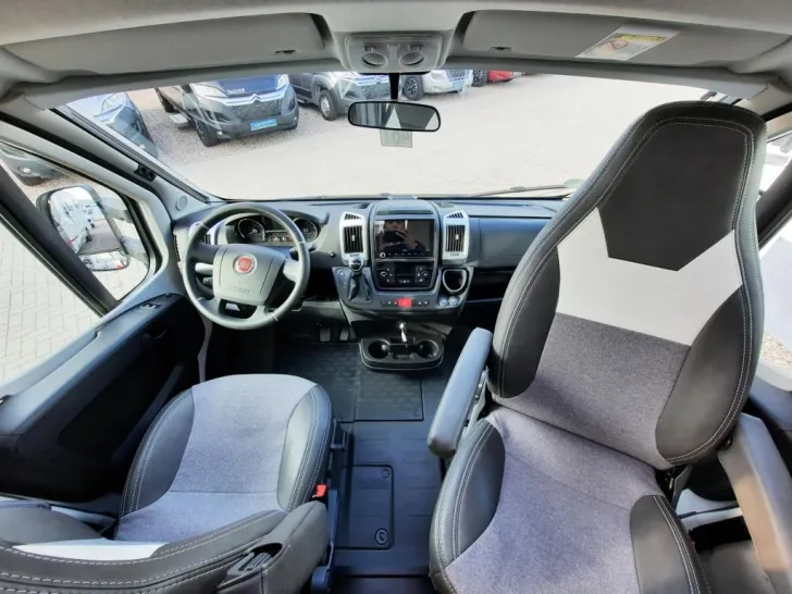 Fahrzeugbild Sunlight T 67 Top Ausstattung / 1.Hand #17