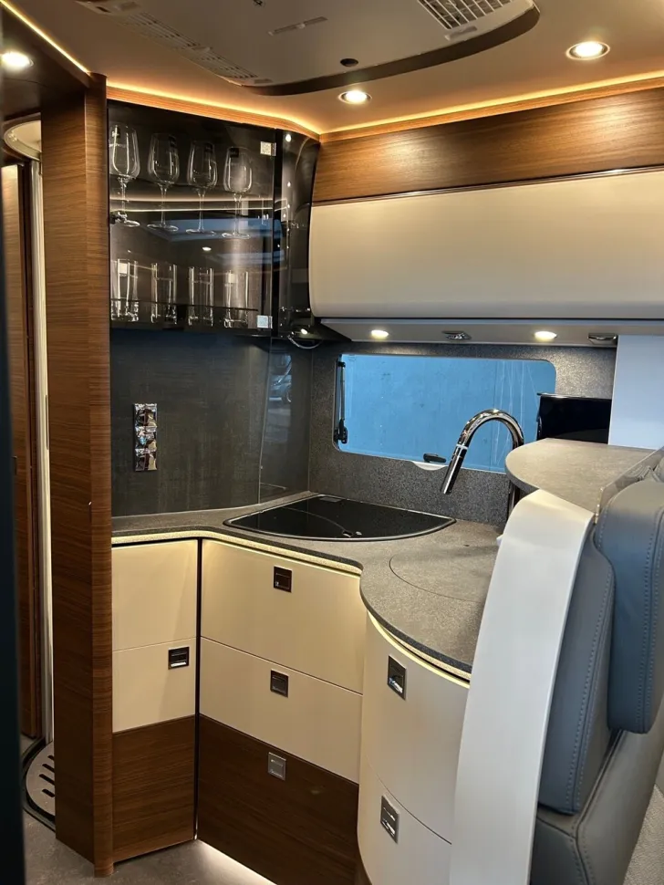 Fahrzeugbild Carthago chic c-line I 4.9 LE L #13