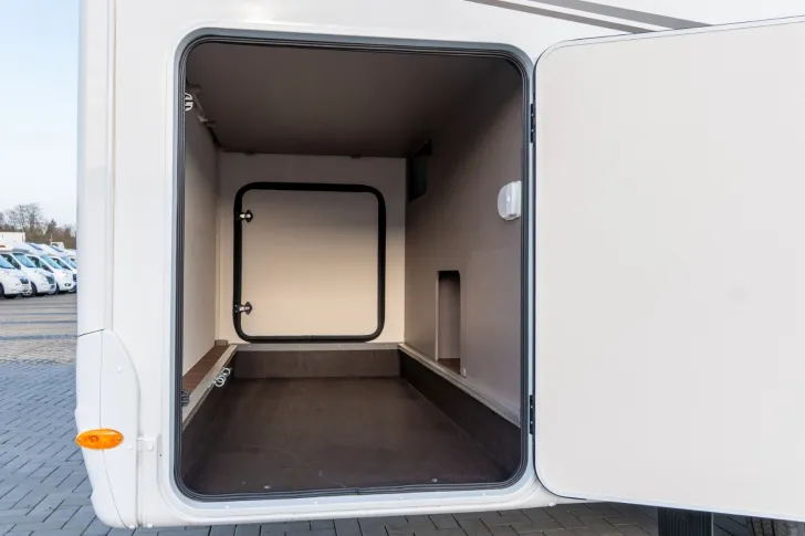 Fahrzeugbild Etrusco T 6.9 SF *155PS*Complete*Hubbett*Markise*Isofix* #6