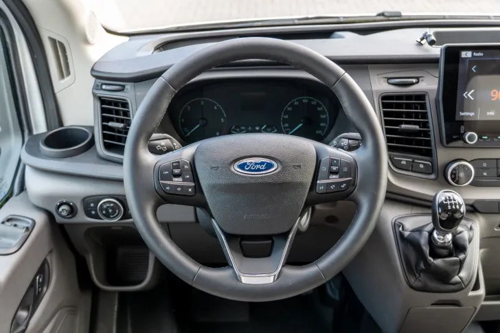 Fahrzeugbild Etrusco T 6.9 SF *155PS*Complete*Hubbett*Markise*Isofix* #7