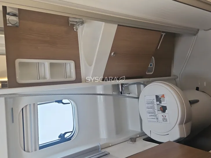 Fahrzeugbild Malibu Van first class - two rooms 640 LE RB Fiat #19