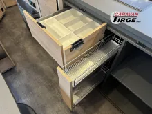 Fahrzeugbild Dethleffs Camper 560 FMK #14