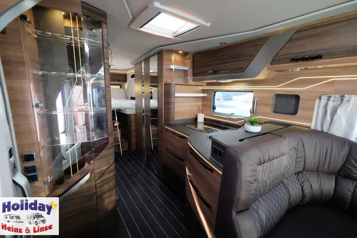 Fahrzeugbild Knaus Sun I 900 LEG 40 Years Edition LP: 215.058€ #8