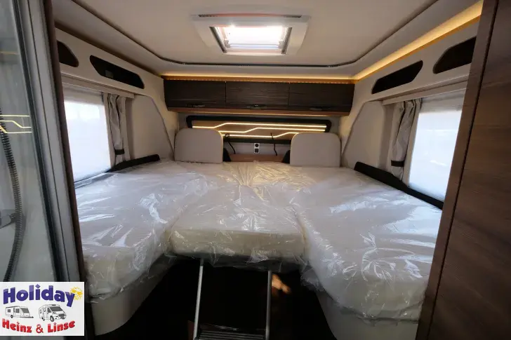 Fahrzeugbild Knaus Sun I 900 LEG 40 Years Edition LP: 215.058€ #10