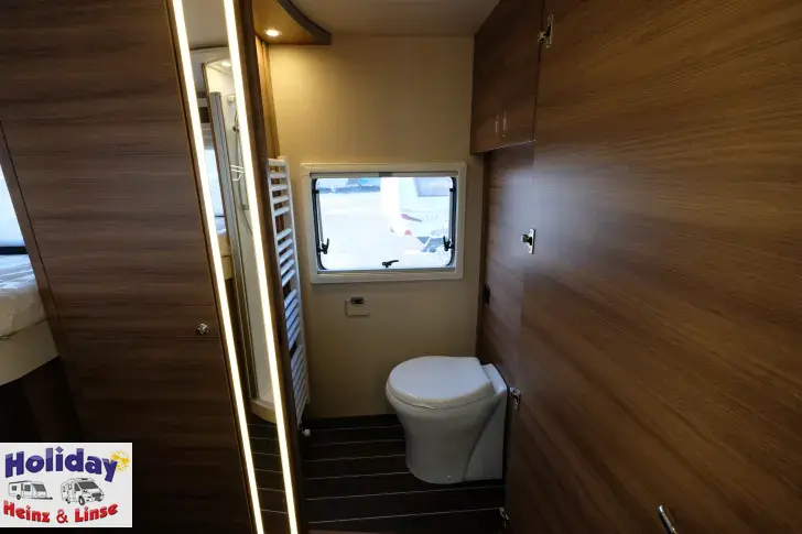 Fahrzeugbild Knaus Sun I 900 LEG 40 Years Edition LP: 215.058€ #11