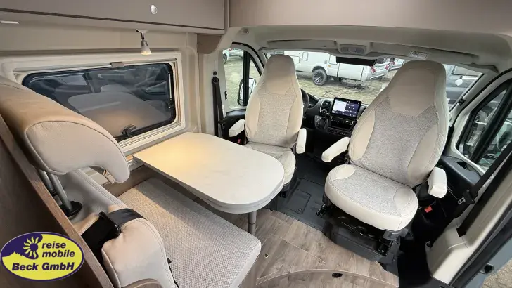 Fahrzeugbild Carado CV 640 PRO Beck-45 Deals #10