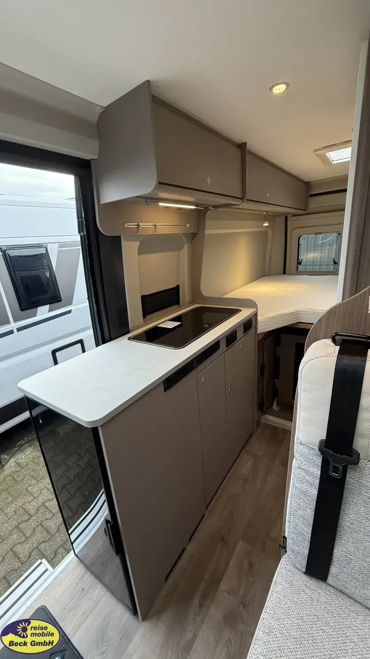 Fahrzeugbild Carado CV 640 PRO Beck-45 Deals #12