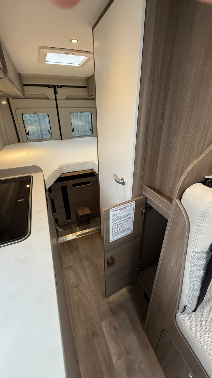 Fahrzeugbild Carado CV 640 PRO Beck-45 Deals #14