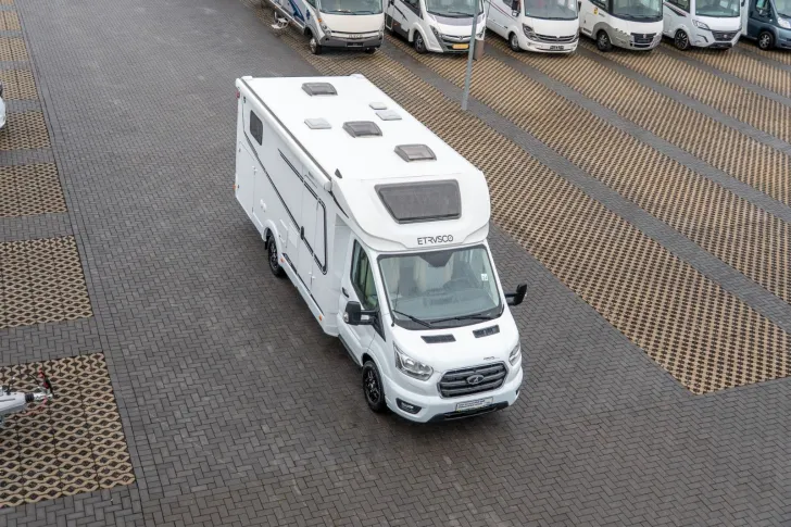 Fahrzeugbild Etrusco T 7.3 SF *155PS*Complete*Hubbett*Markise*Isofix* #5