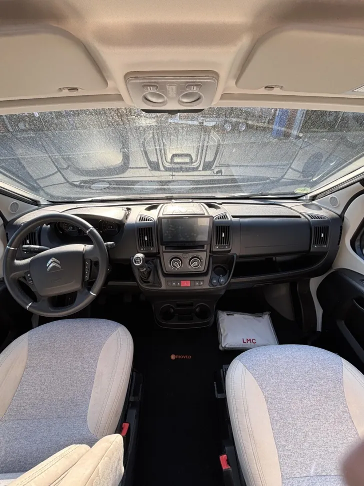 Fahrzeugbild LMC Innovan 600 #15