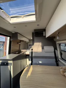 Fahrzeugbild LMC Innovan 600 #16