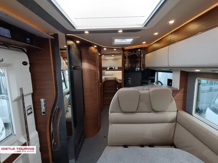 Fahrzeugbild Carthago chic c-line I 4.9 LE L Fahrassist., SAT+2xTV #6