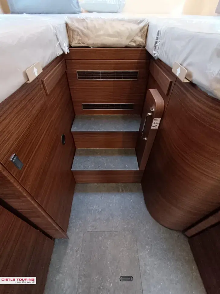 Fahrzeugbild Carthago chic c-line I 4.9 LE L Fahrassist., SAT+2xTV #13