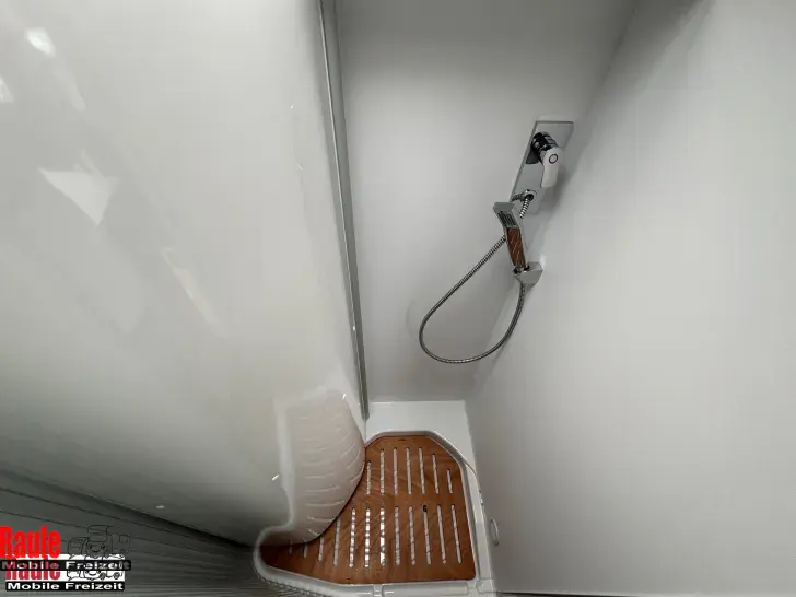 Fahrzeugbild Globecar Summit 600 Plus Citroen H-Line #8