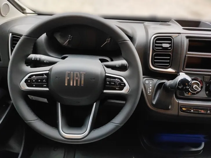 Fahrzeugbild Sunlight Adventure V 66 #7