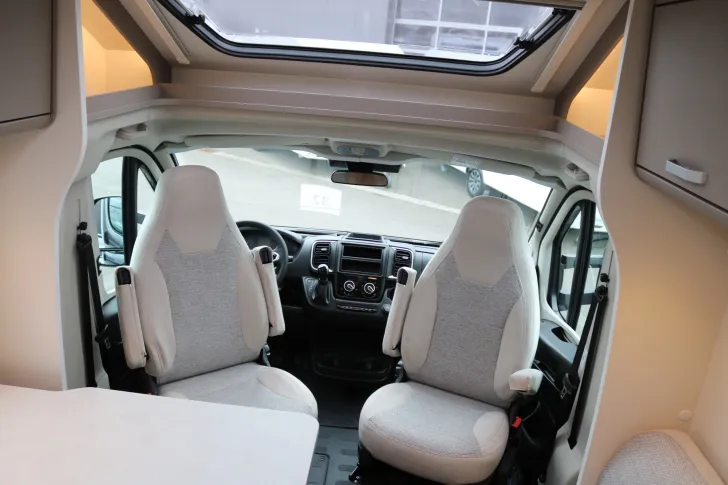 Fahrzeugbild Carado T 328pro+AT9G+Optik Paket1/2+Safety Pack #15