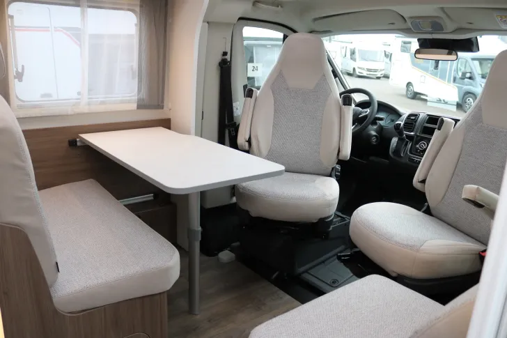 Fahrzeugbild Carado T 328pro+AT9G+Optik Paket1/2+Safety Pack #17