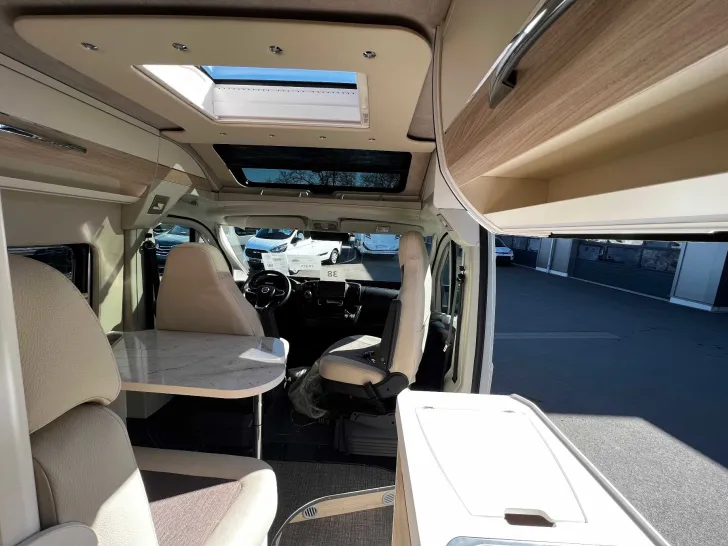 Fahrzeugbild Eura Mobil Van 635 EB AT8G+Sunroof+Kamera+Lith #30