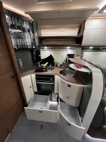 Fahrzeugbild Carthago chic c-line I 5.9 XL LE Mercedes (312) #21