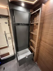 Fahrzeugbild Carthago chic c-line I 5.9 XL LE Mercedes (312) #23