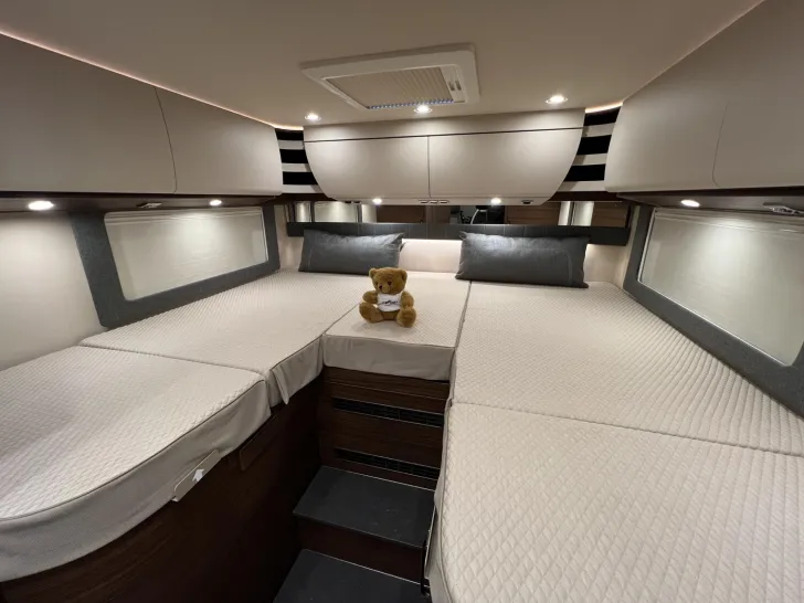 Fahrzeugbild Carthago chic c-line I 5.9 XL LE Mercedes (312) #26