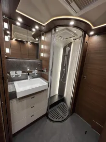 Fahrzeugbild Carthago chic c-line I 5.9 XL LE Mercedes (312) #33