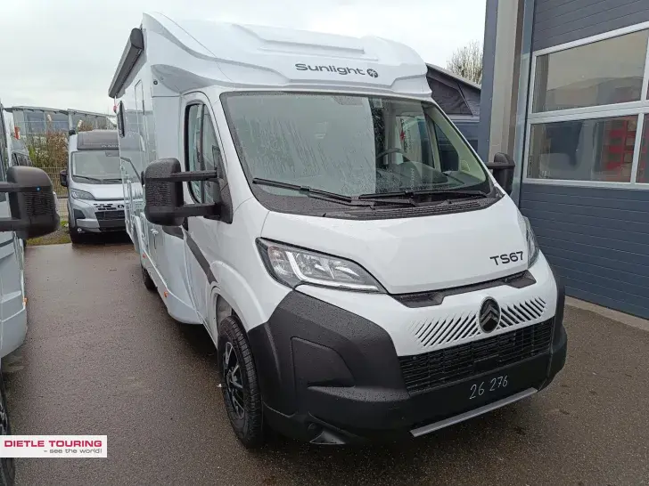 Fahrzeugbild Sunlight Sub TS 67 Markise, Hubbett #1