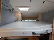 Fahrzeugbild Sunlight Sub TS 67 Markise, Hubbett #8