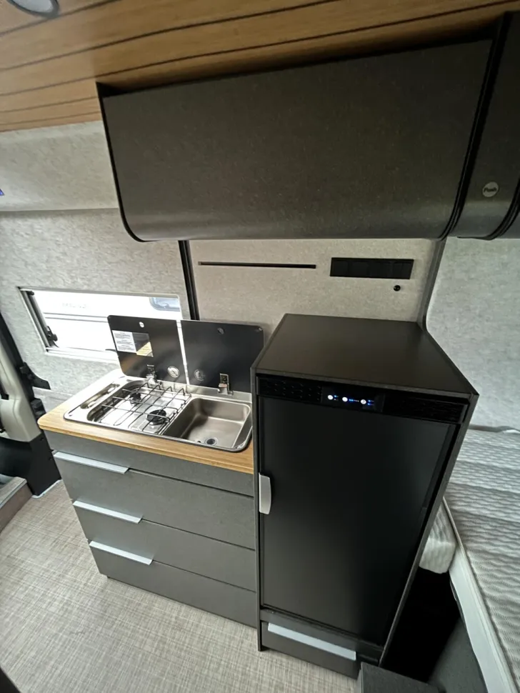 Fahrzeugbild Hymer Camper Van Camper Van Redwood 600 #7