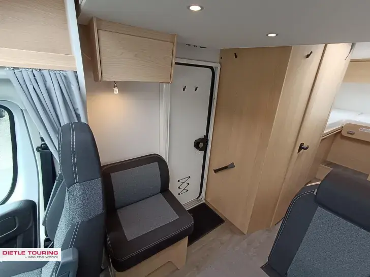 Fahrzeugbild Sunlight Sub TS 67 Markise, Hubbett #6