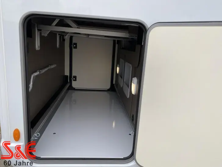 Fahrzeugbild Bürstner B66 TD 732 #7