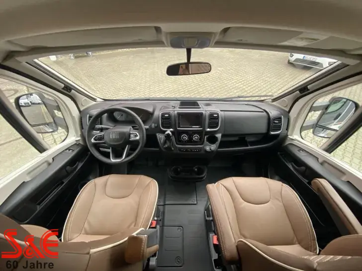 Fahrzeugbild Bürstner B66 TD 690 #7