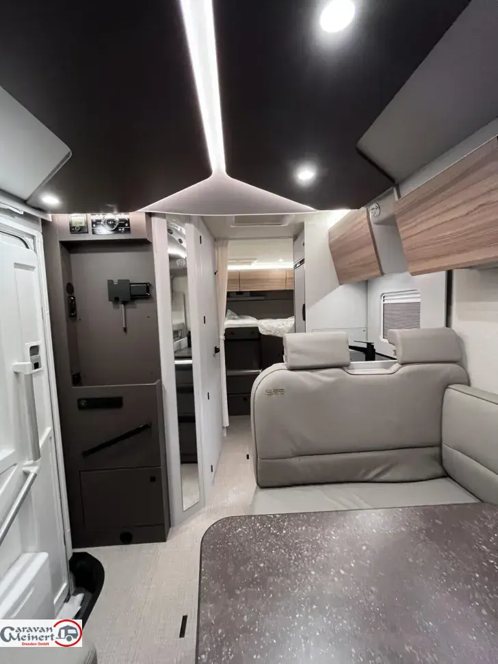 Fahrzeugbild Bürstner B66 TD 690 #17