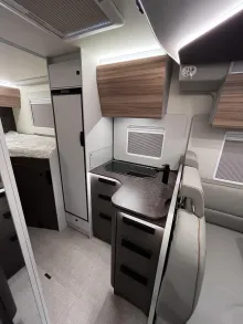 Fahrzeugbild Bürstner B66 TD 690 #18