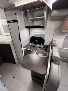 Fahrzeugbild Bürstner B66 TD 690 #19