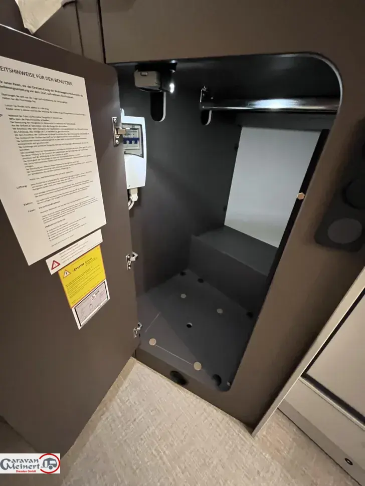 Fahrzeugbild Bürstner B66 TD 690 #28