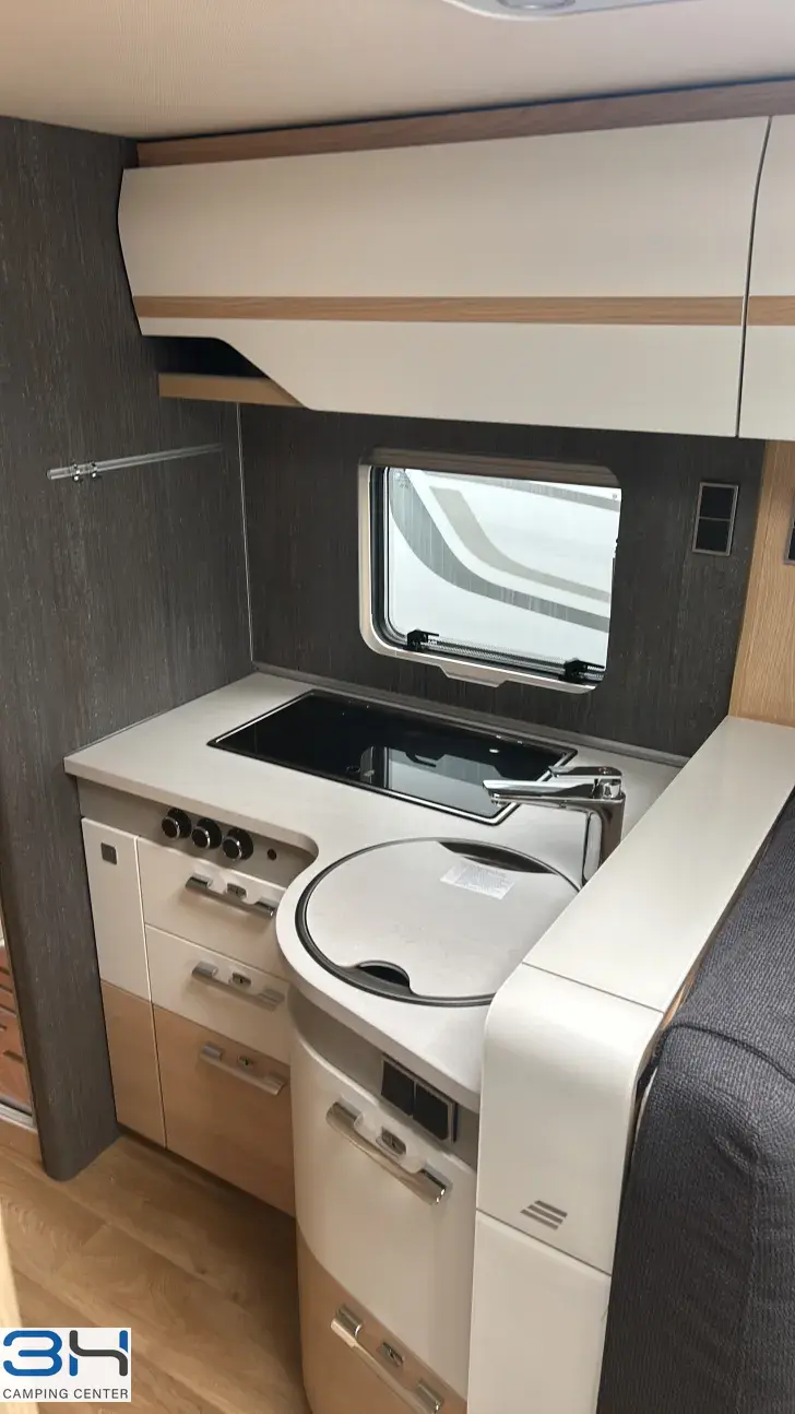 Küchen Hymer B-Klasse ML I 780