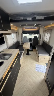 Fahrzeugbild Chausson Teilintegrierte 640 Titanium Line Abstandstempomat #10