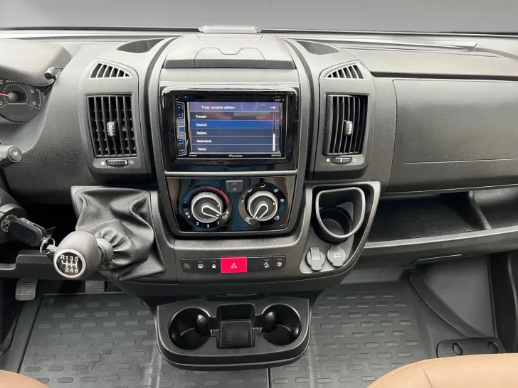 Fahrzeugbild Malibu T 440 QB (542) #8