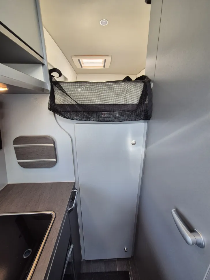 Fahrzeugbild Weinsberg CaraBus 630 MEG EDITION [FIRE] *Motorradhalter* #23